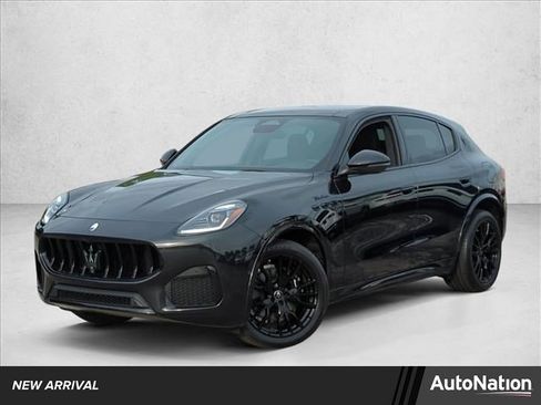 Used 2025 Maserati Grecale Modena AWD/4WD image 1
