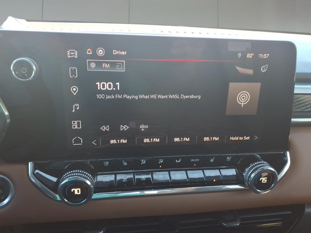 Used 2024 GMC Canyon AT4 w/ AT4 Premium Package AWD/4WD image 22