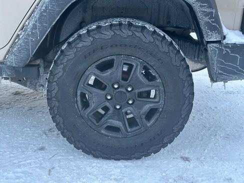 Used 2016 Jeep Wrangler Unlimited Sport image 6