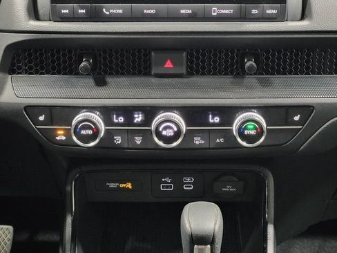 Certified 2025 Honda CR-V EX image 21