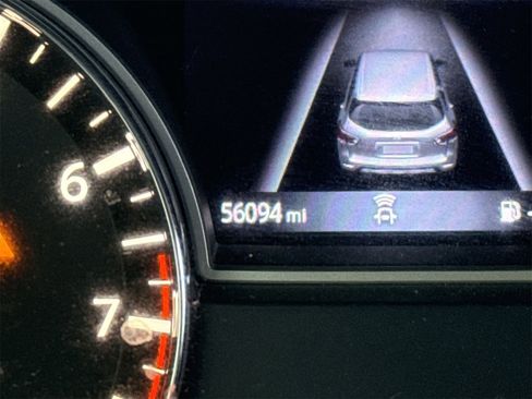 Used 2020 Nissan Pathfinder S image 23