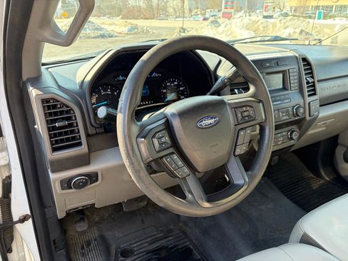 Used 2019 Ford F350 XL w/ XL Value Package image 40