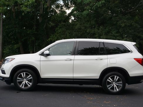 Used 2018 Honda Pilot EX-L image 10