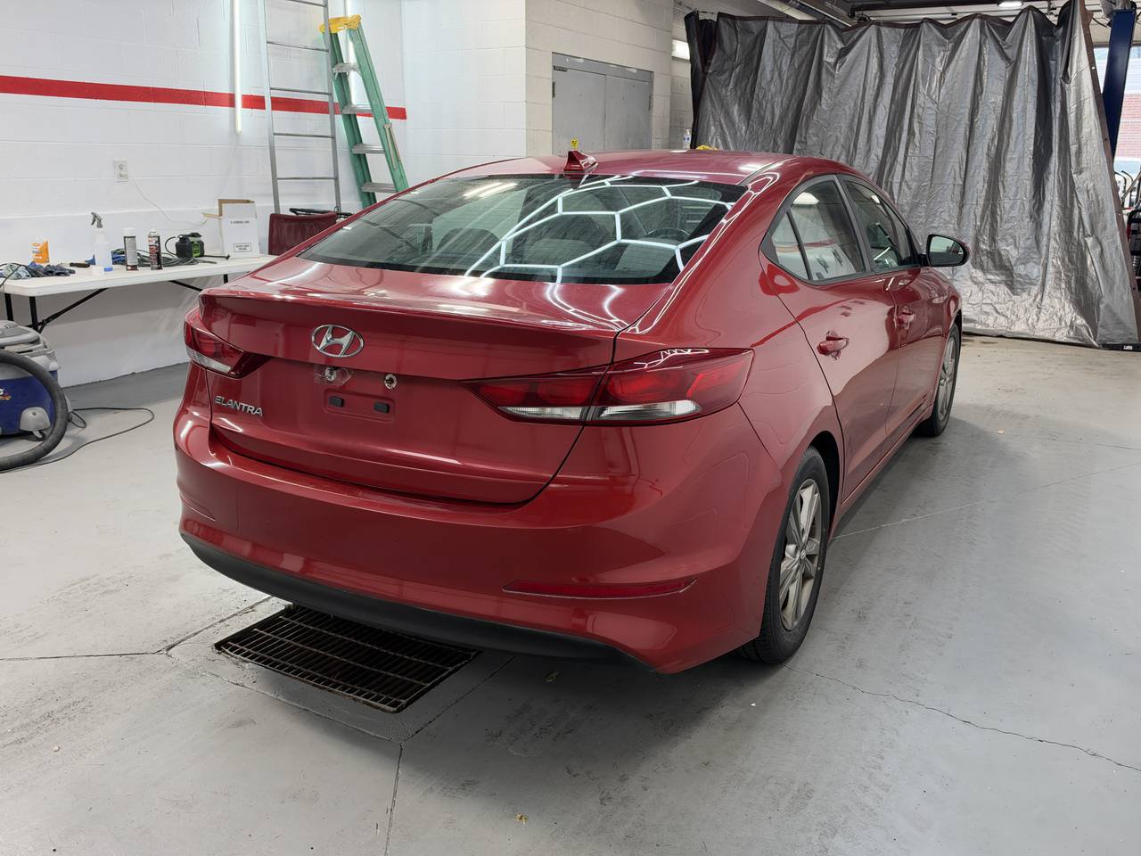 Used 2017 Hyundai Elantra SE FWD image 9
