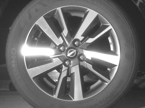 Used 2025 Nissan Versa SV FWD image 15