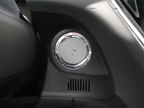 Certified 2025 Subaru Crosstrek 2.0i Premium image 22