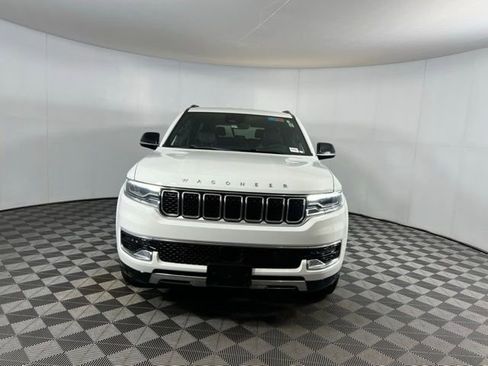 Used 2023 Jeep Wagoneer Series III w/ Rear Seat Video Group 1 image 10