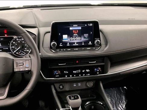 New 2026 Nissan Rogue SV image 8