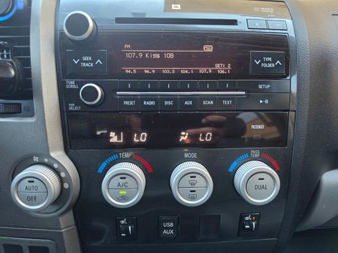 Used 2010 Toyota Tundra Platinum AWD/4WD image 19