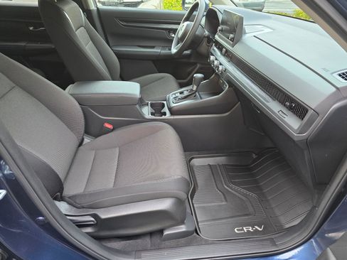 Certified 2025 Honda CR-V LX image 11