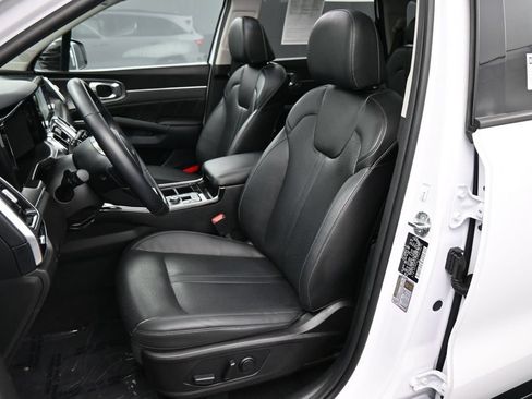Used 2023 Kia Sorento SX FWD image 16