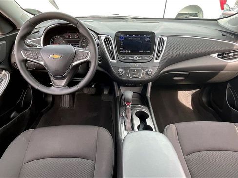 Used 2024 Chevrolet Malibu RS FWD image 14