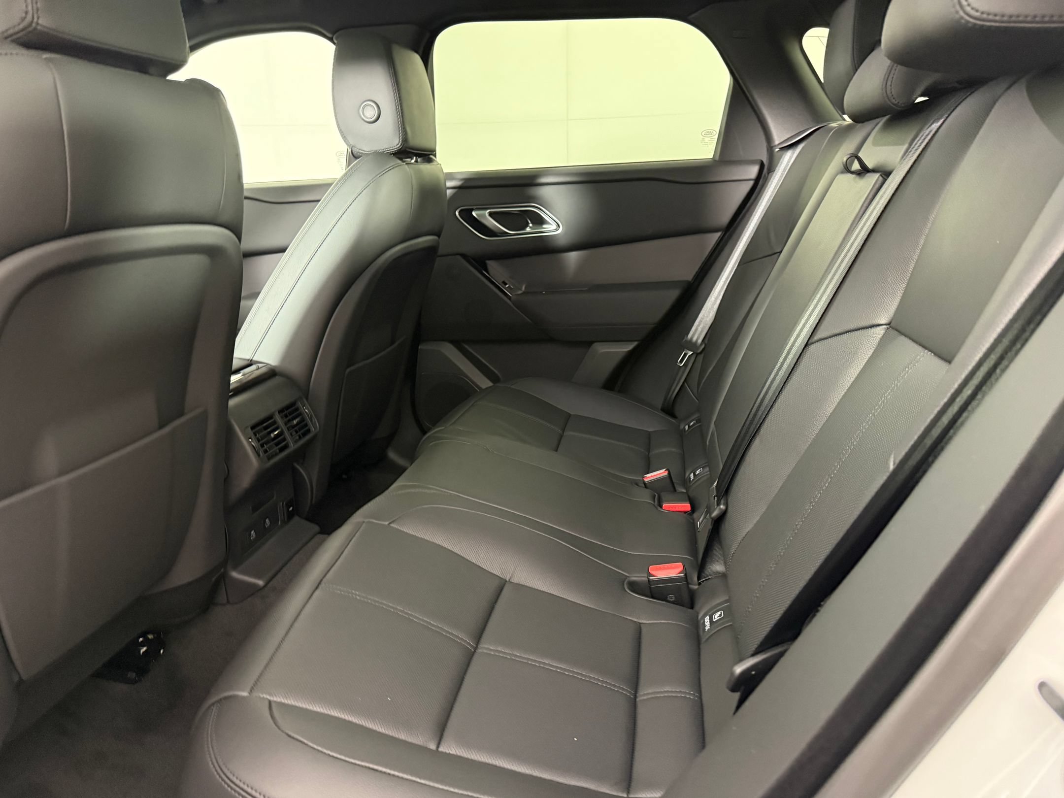 New 2026 Land Rover Range Rover Velar S AWD/4WD image 21