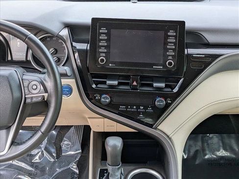 Used 2023 Toyota Camry LE image 12