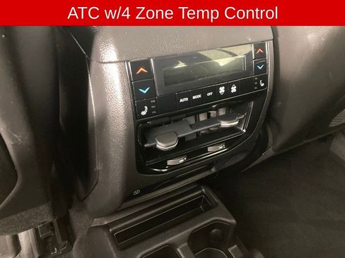 Used 2022 Jeep Grand Cherokee L Overland w/ Luxury Tech Group IV image 16