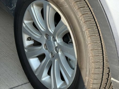Used 2019 Land Rover Discovery Sport SE AWD/4WD image 5