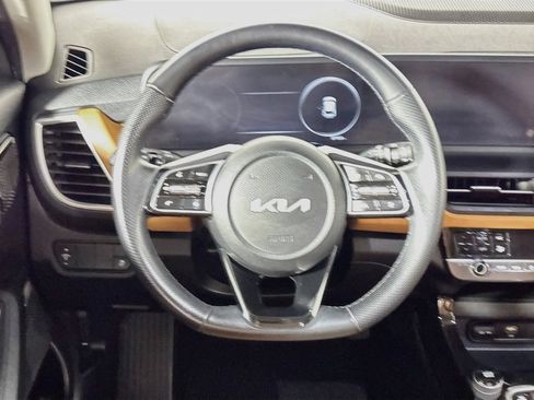 Used 2024 Kia Seltos SX AWD/4WD image 13