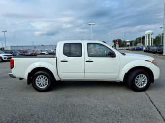 Used 2017 Nissan Frontier SV w/ SV Value Truck Package AWD/4WD video 2