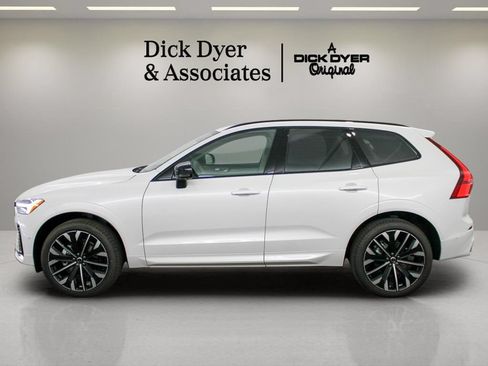 Used 2026 Volvo XC60 B5 Ultra w/ Protection Package Premier AWD/4WD image 6