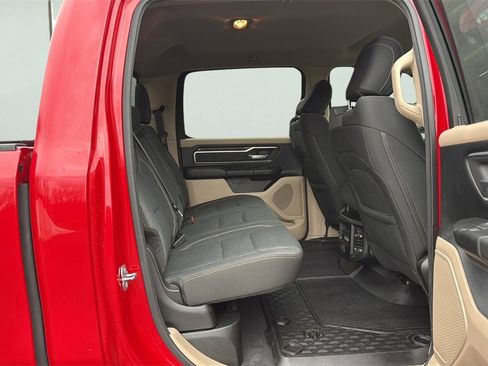Used 2019 RAM 1500 Big Horn image 12