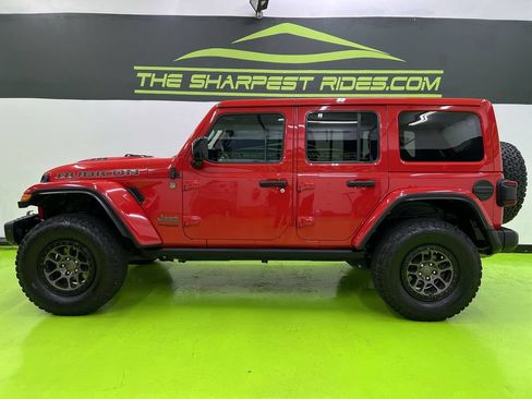 Used 2021 Jeep Wrangler Unlimited Rubicon w/ Xtreme Recon 35" Tire Package AWD/4WD image 6
