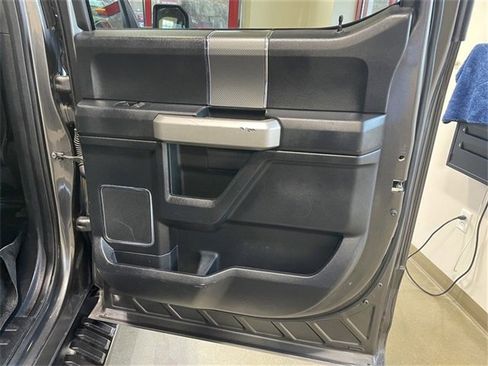 Used 2015 Ford F150 Lariat image 35