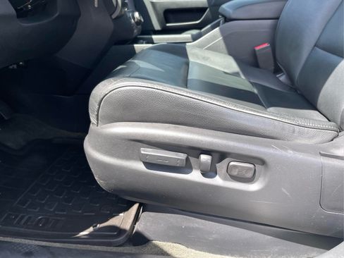 Used 2014 Honda Pilot Touring image 17