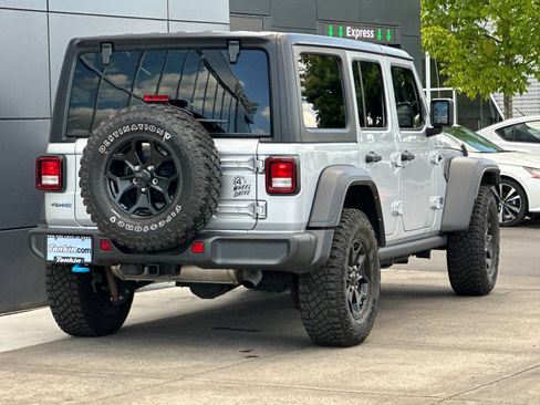 Used 2023 Jeep Wrangler Unlimited AWD/4WD image 3