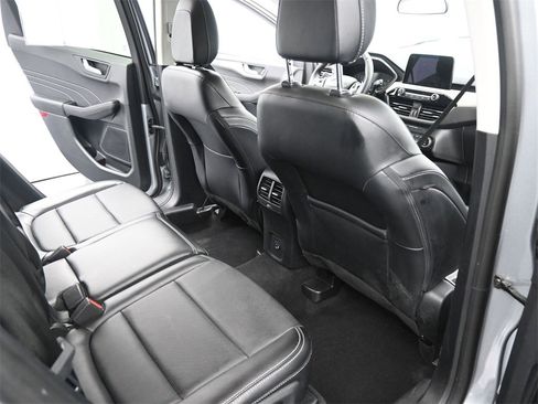 Used 2022 Ford Escape SEL image 19