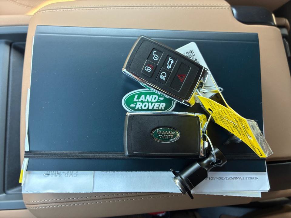 New 2026 Land Rover Defender 110 S AWD/4WD image 34