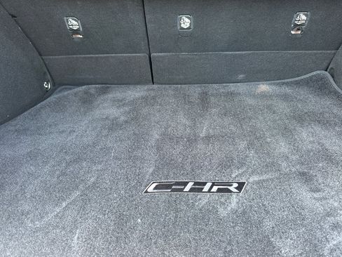 Certified 2018 Toyota C-HR XLE FWD image 14