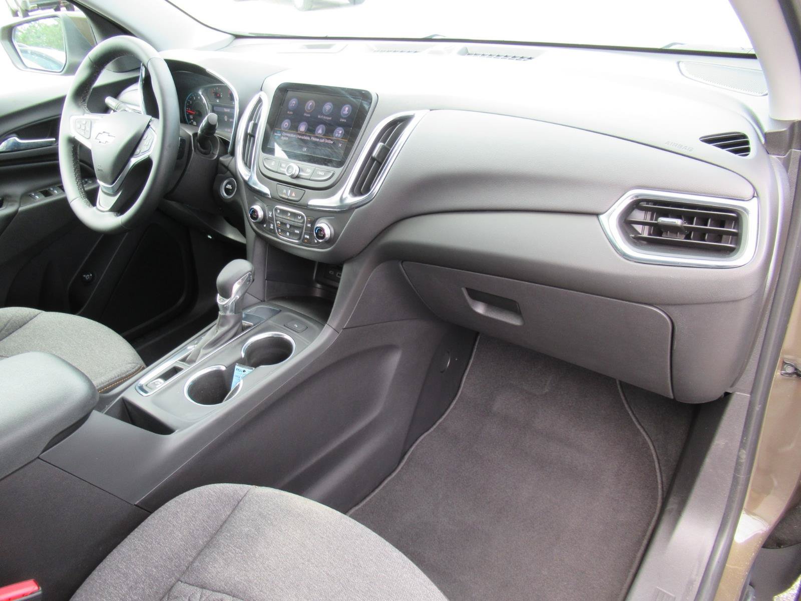 Used 2023 Chevrolet Equinox LT FWD image 12