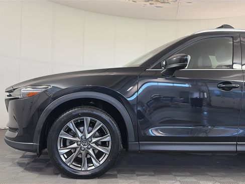 Used 2019 MAZDA CX-5 Signature image 10