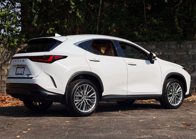 Certified 2026 Lexus NX 350 AWD w/ Luxury Package image 6