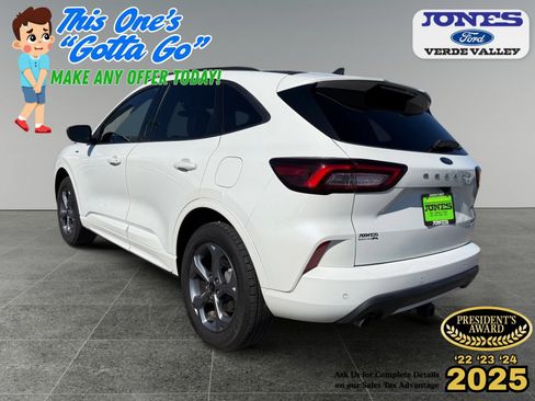 Used 2023 Ford Escape ST-Line w/ Tech Pack #1 AWD/4WD image 4