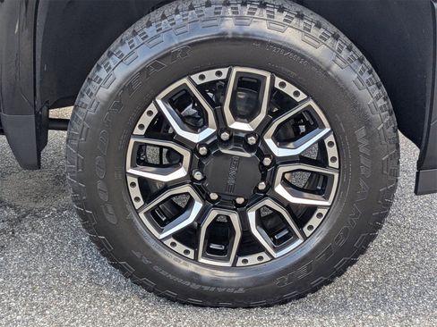 Used 2024 GMC Sierra 3500 Denali Ultimate image 11