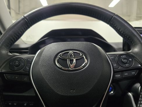 Certified 2022 Toyota RAV4 XLE Premium AWD/4WD image 27