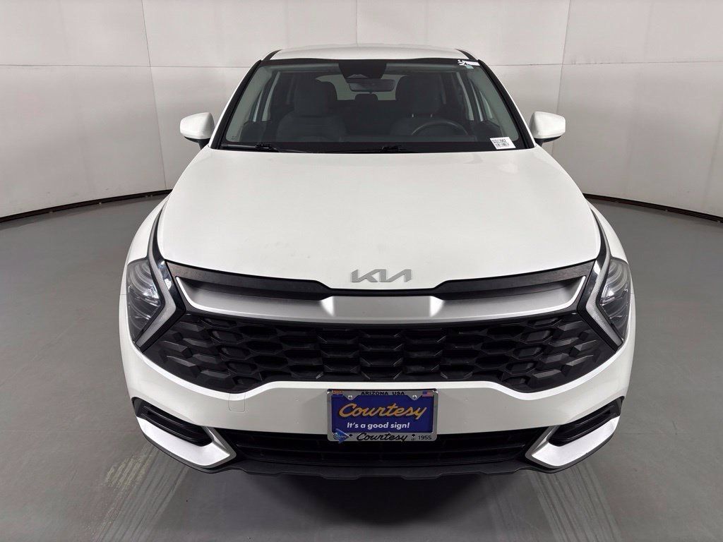 Used 2024 Kia Sportage LX AWD/4WD image 3