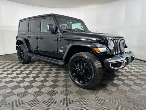 Used 2023 Jeep Wrangler Unlimited Sahara w/ Cold Weather Group image 2