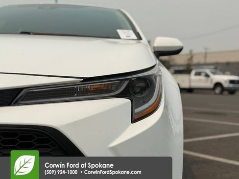 Used 2021 Toyota Corolla LE w/ Carpet Mat Package (TMS) FWD image 8