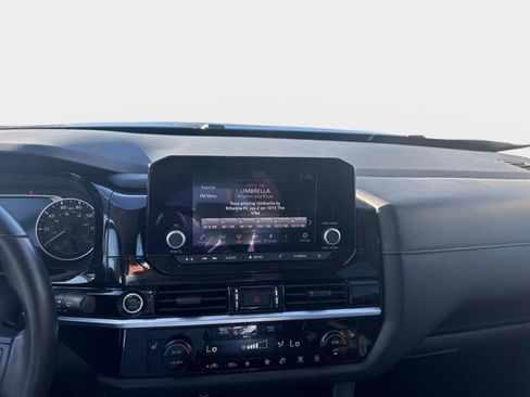 Certified 2024 Nissan Pathfinder SV image 17