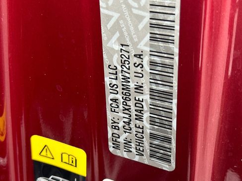 Used 2021 Jeep Wrangler Unlimited Sahara image 30