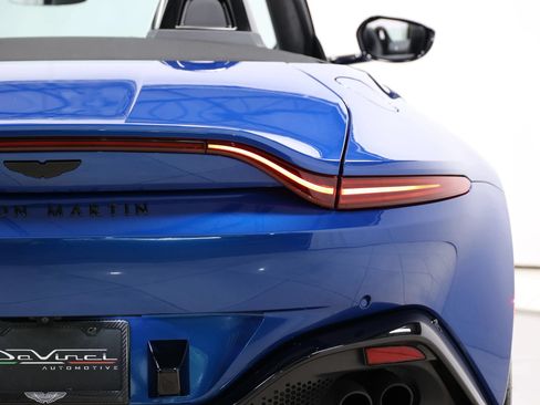 Used 2023 Aston Martin V8 Vantage Roadster RWD image 49