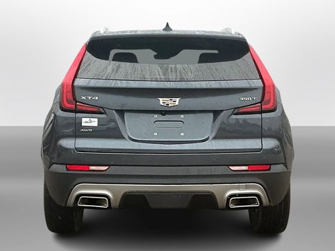 Used 2021 Cadillac XT4 Premium Luxury image 4