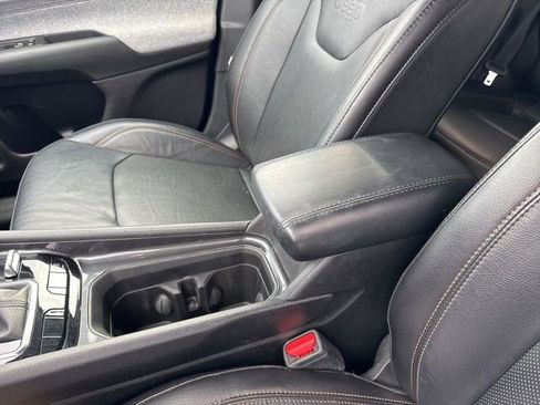 Used 2022 Jeep Compass Latitude image 16