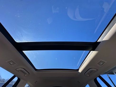 Used 2024 Mercedes-Benz GLS 450 4MATIC image 17