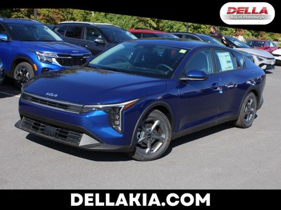 New 2025 Kia K4 LXS