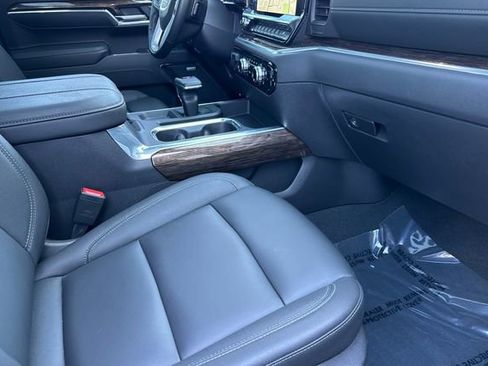 Used 2025 GMC Sierra 1500 Elevation w/ Elevation Premium Package image 19