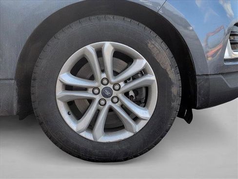 Used 2019 Ford Edge SEL w/ Equipment Group 201A image 12