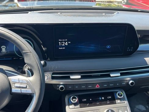 Certified 2025 Hyundai Palisade Calligraphy AWD/4WD image 22
